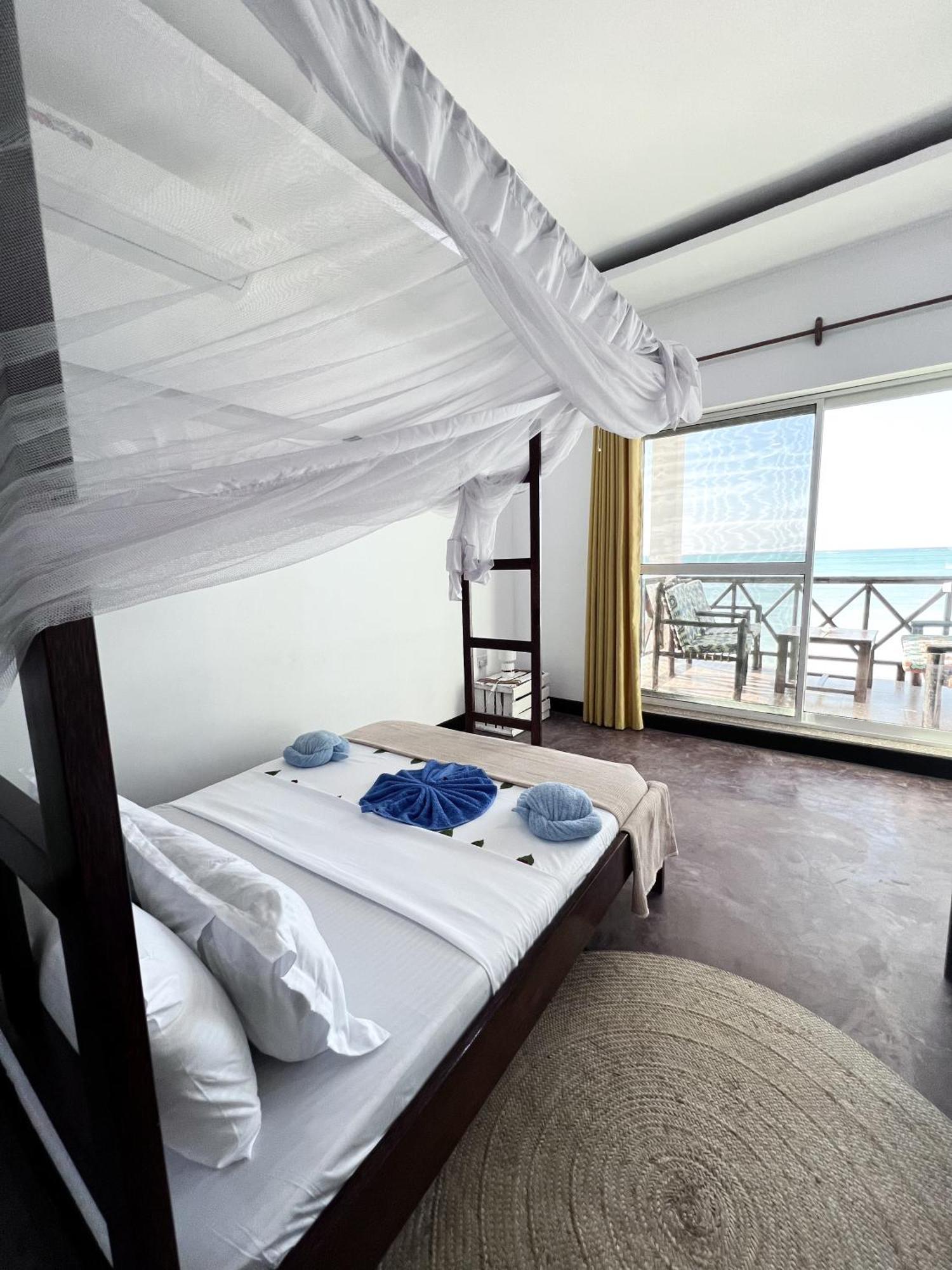 Crystal Beach Nungwi Luaran gambar